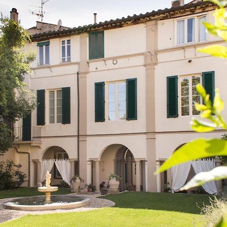 Lucus Exclusive Bed And Breakfast Lucca Exterior photo