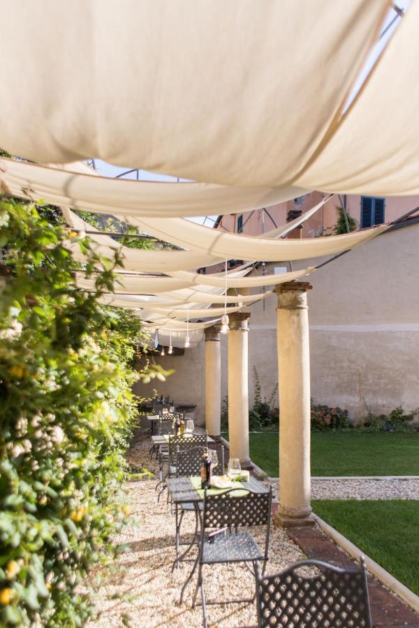 Lucus Exclusive Bed And Breakfast Lucca Exterior photo